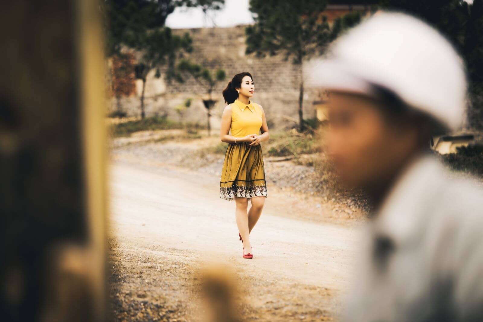 cưới ở nghĩa trang 2