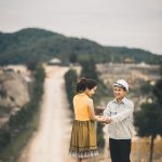 cưới ở nghĩa trang