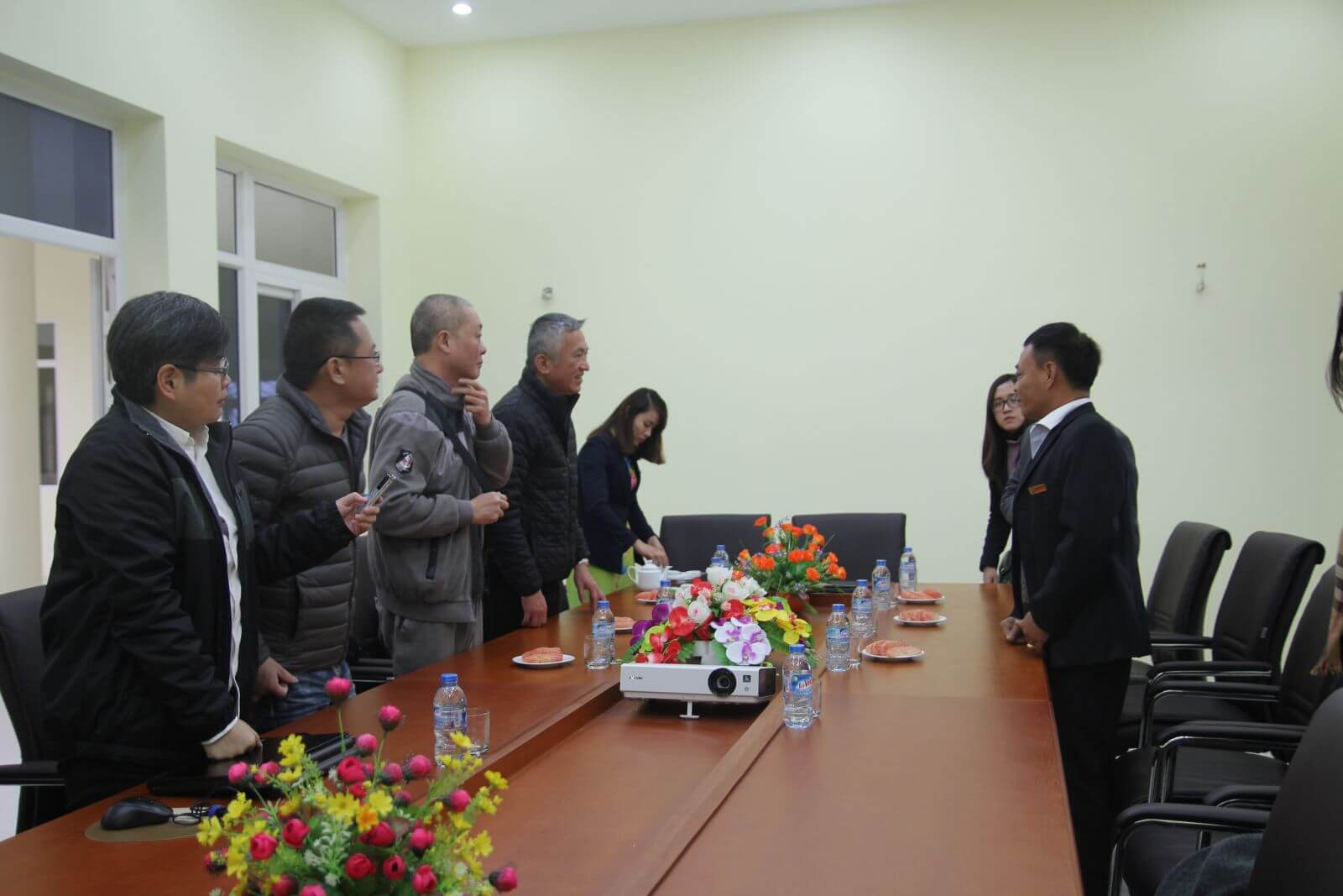 Công ty Triển Vân – Đài Loan tham quan Lạc Hồng Viên 1