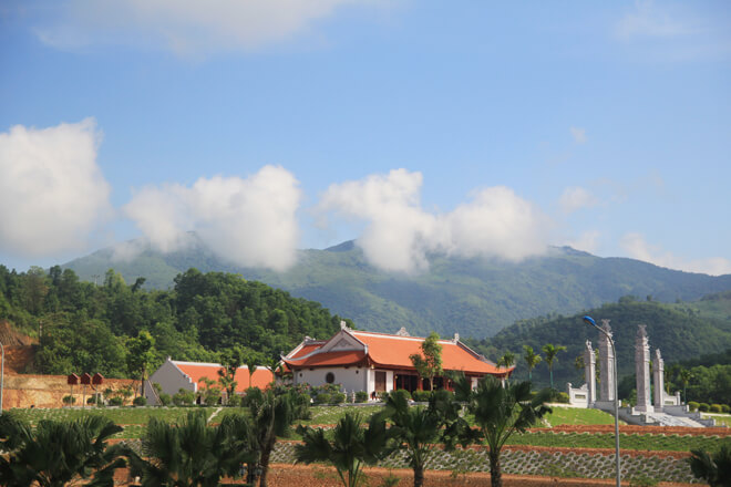 viếng thăm mộ, nghĩa trang