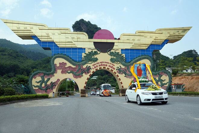 Lạc Hồng Viên tháng 7/2015