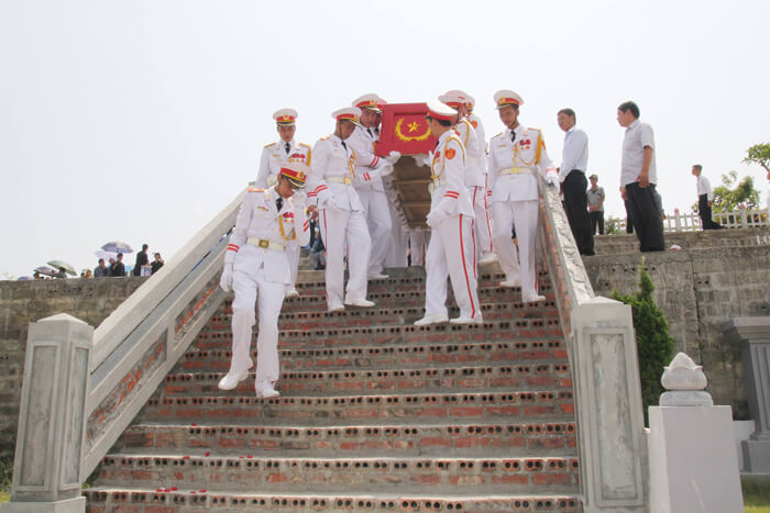 Lạc Hồng Viên tháng 7/2015