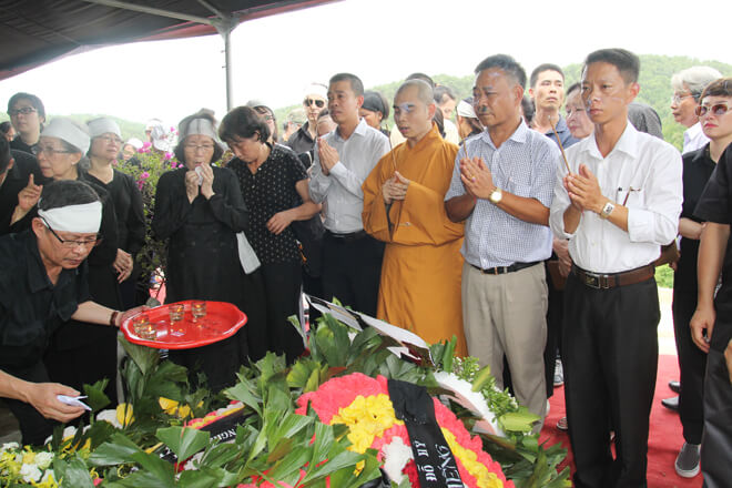 Lạc Hồng Viên tháng 7/2015