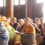 Thầy_Thich_Trí_Thịnh làm lễ