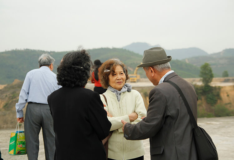 lac-hong-vien-tham-quan-huu-tri-thang-long-9