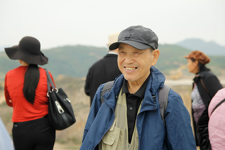 lac-hong-vien-tham-quan-huu-tri-thang-long-10
