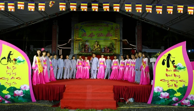 Vu Lan báo hiếu tại Lạc Hồng Viên 1