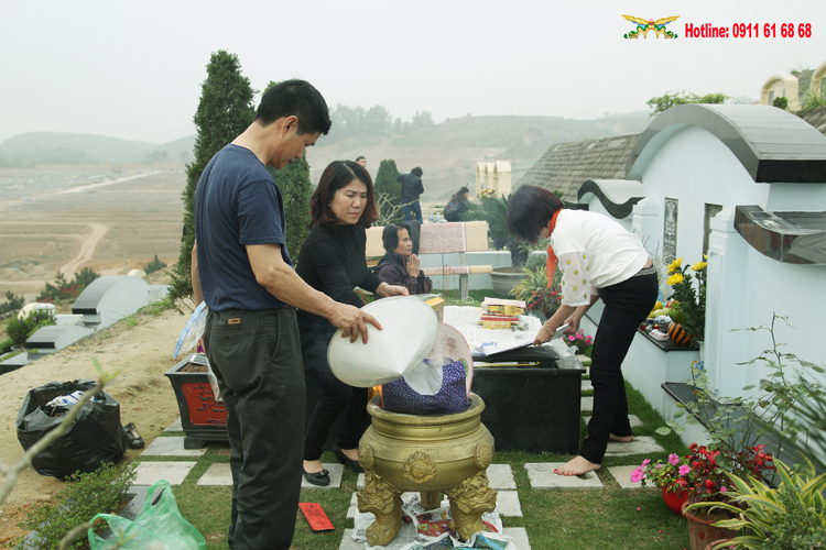 Lạc Hồng Viên tháng 3/2016