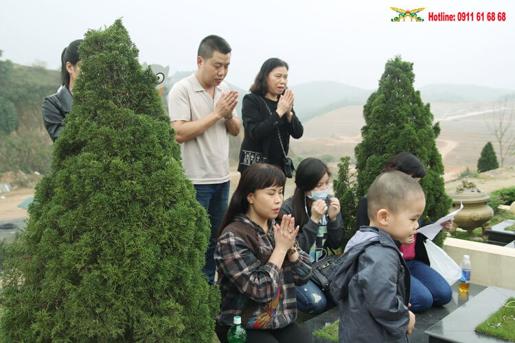 Lạc Hồng Viên tháng 3/2016