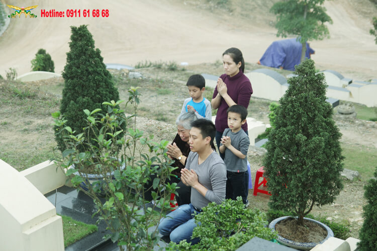 Lạc Hồng Viên tháng 3/2016