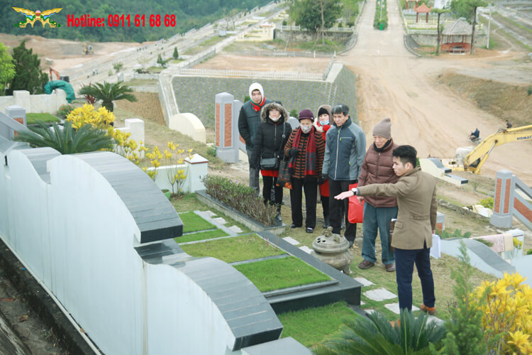 Lạc Hồng Viên tháng 3/2016