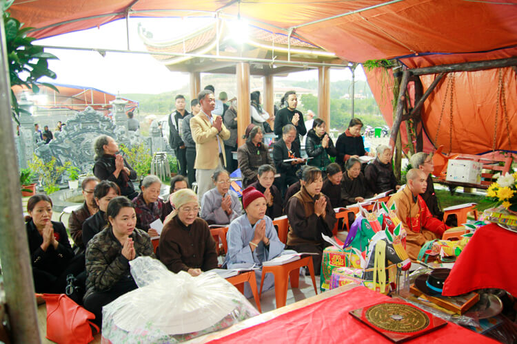 Lạc Hồng Viên tháng 12/2016