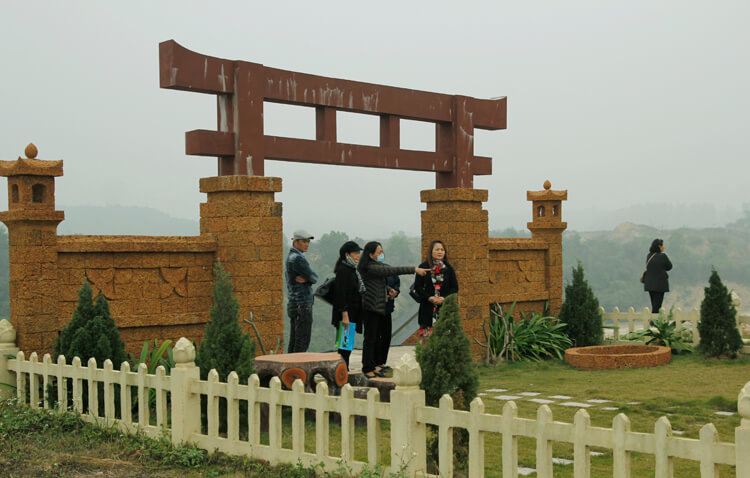 Lạc Hồng Viên tháng 2/2017