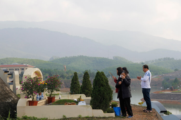 Lạc Hồng Viên tháng 4/2017