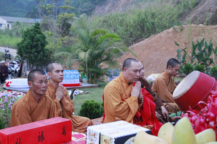 Lạc Hồng Viên tháng 7/2016