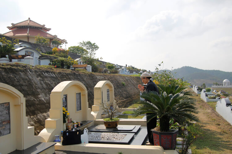 Lạc Hồng Viên tháng 4/2017