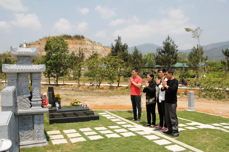Lạc Hồng Viên tháng 4/2017