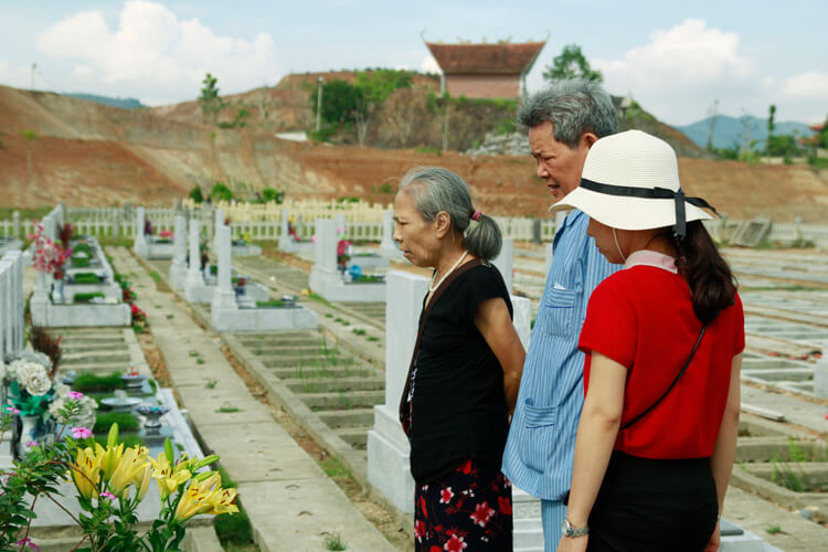 Lạc Hồng Viên tháng 6/2016