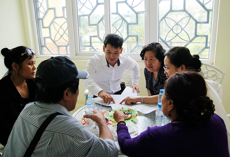 Lạc Hồng Viên tháng 5/2017