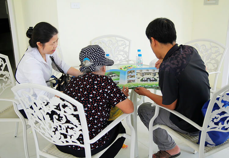 Lạc Hồng Viên tháng 5/2017