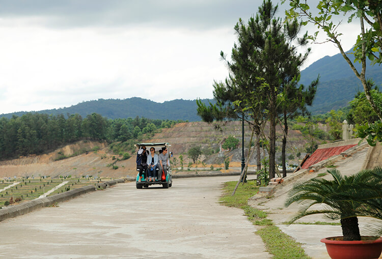 Lạc Hồng Viên tháng 5/2017