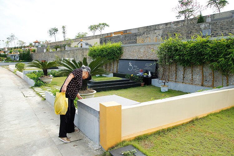 Lạc Hồng Viên tháng 5/2017