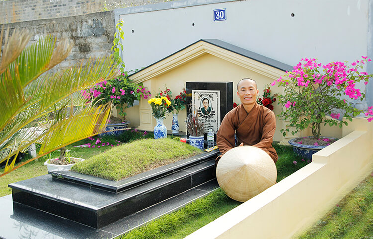 Lạc Hồng Viên tháng 5/2017