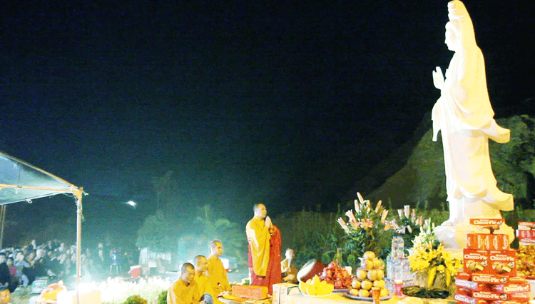 Lạc Hồng Viên tháng 7/2016