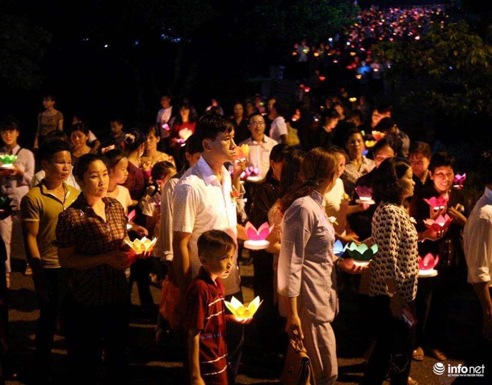 Nhớ về cha mẹ tại lễ Vu Lan tháng bảy 11