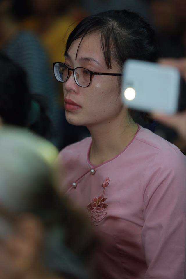 bông hồng cài áo báo hiếu mùa lễ vu lan 29