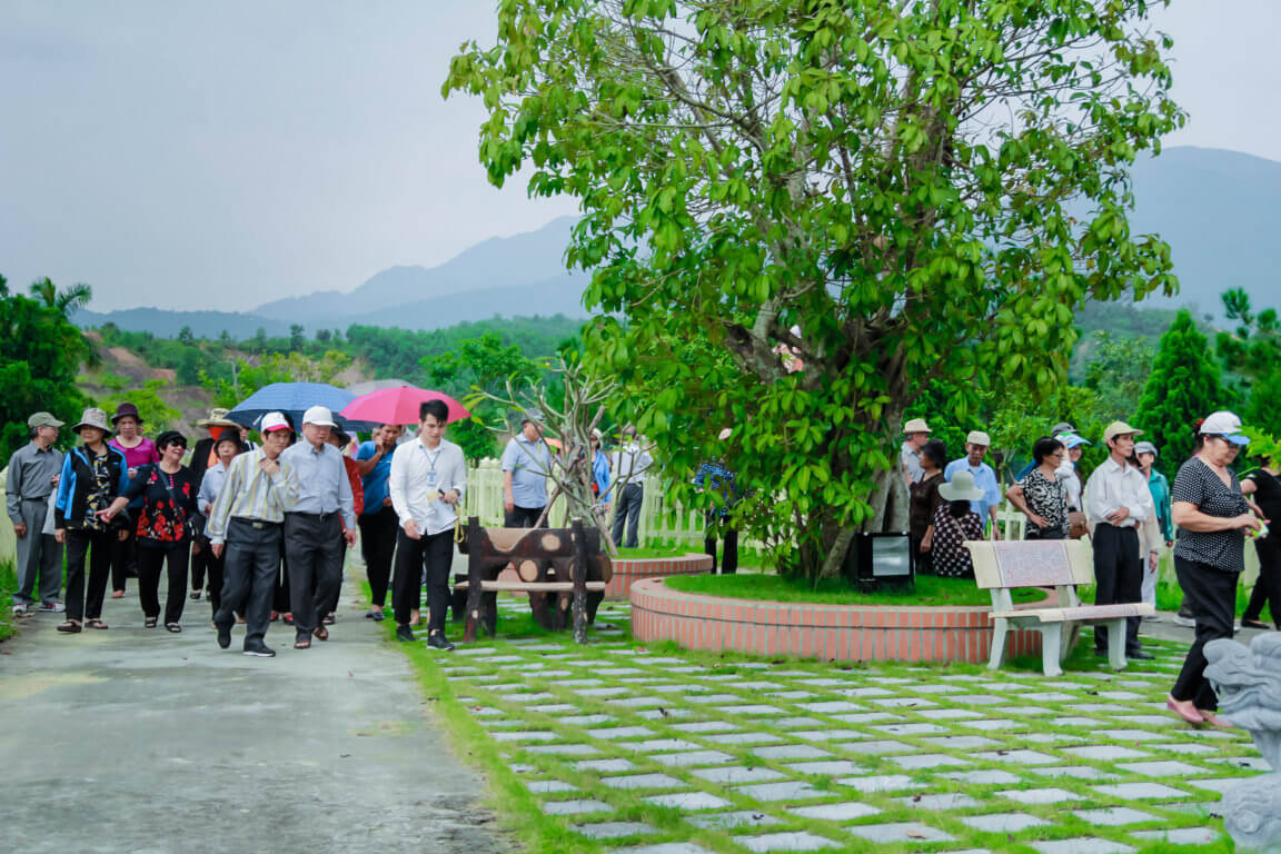 Lạc Hồng Viên tháng 10/2017