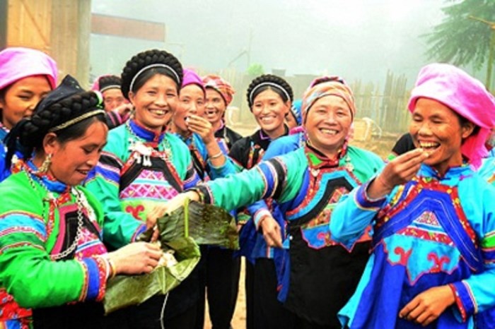 Phong tục đón tết độc đáo
