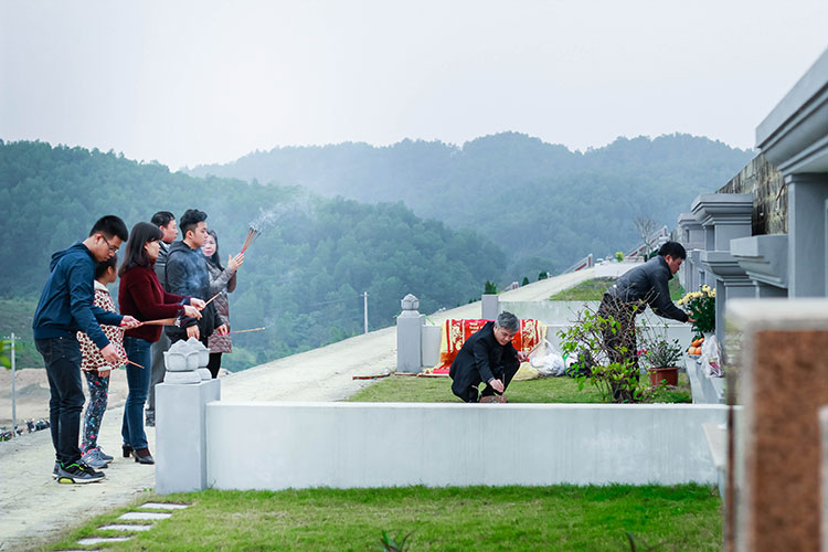 Lạc Hồng Viên tháng 1/2018