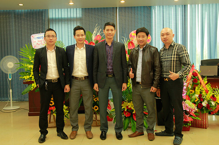 Lạc Hồng Viên tháng 2/2018