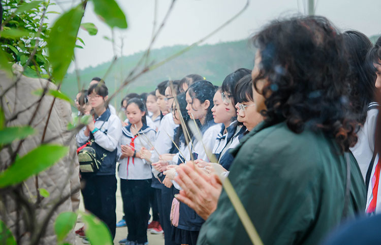 Lạc Hồng Viên tháng 3/2018