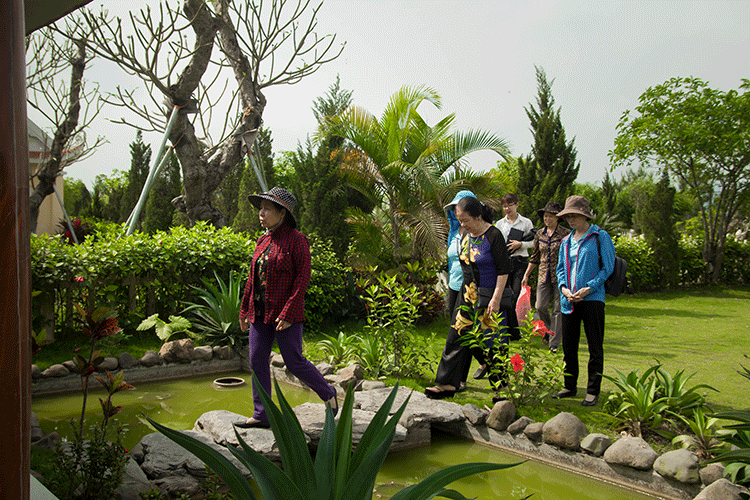 Lạc Hồng Viên tháng 4/2018