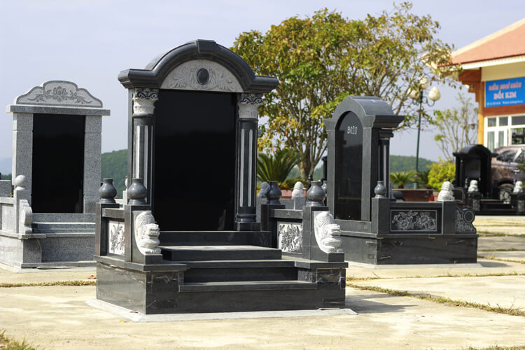 mẫu mộ mới với thiết kế tinh xảo đã về đến Lạc Hồng Viên 15