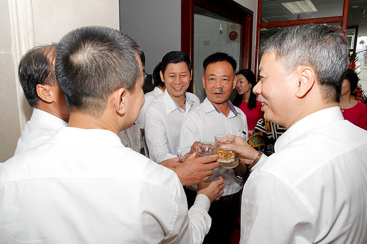 khai trương văn phòng công ty toàn cầu 22